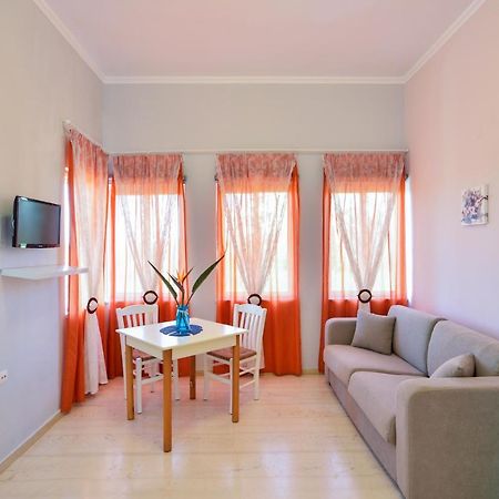 Poseidon Apartments Kato Daratso Exterior photo